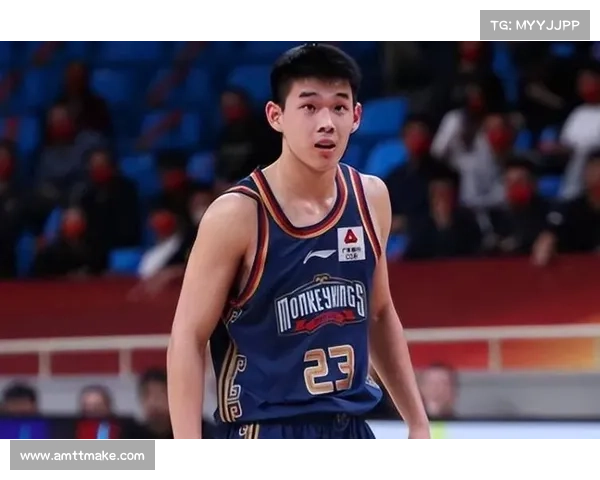 中国球员林葳随俄勒冈大学备战训练新赛季征战NCAA前景令人期待